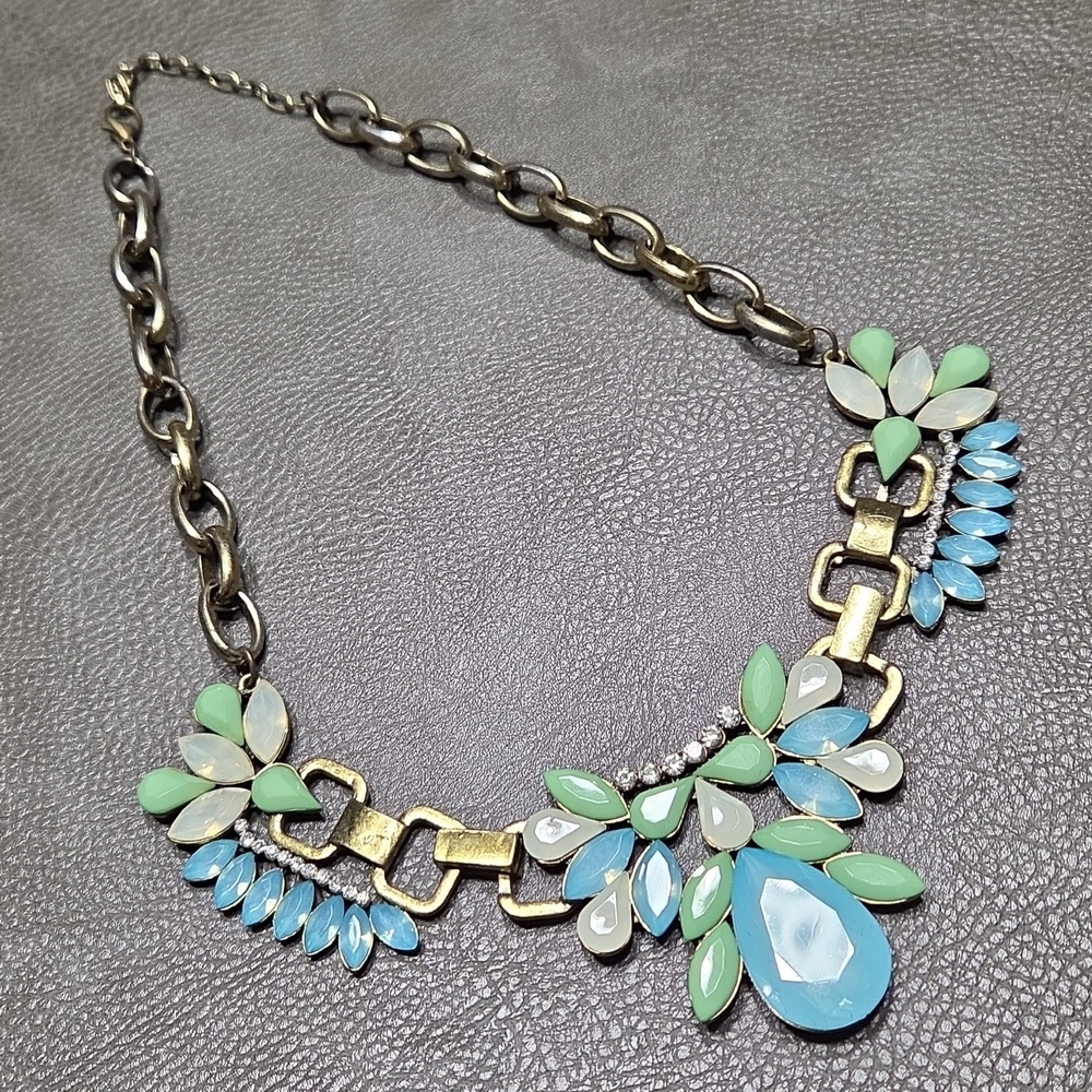 Multi-Color Statement Necklace ❤️ - Picture 6 of 6